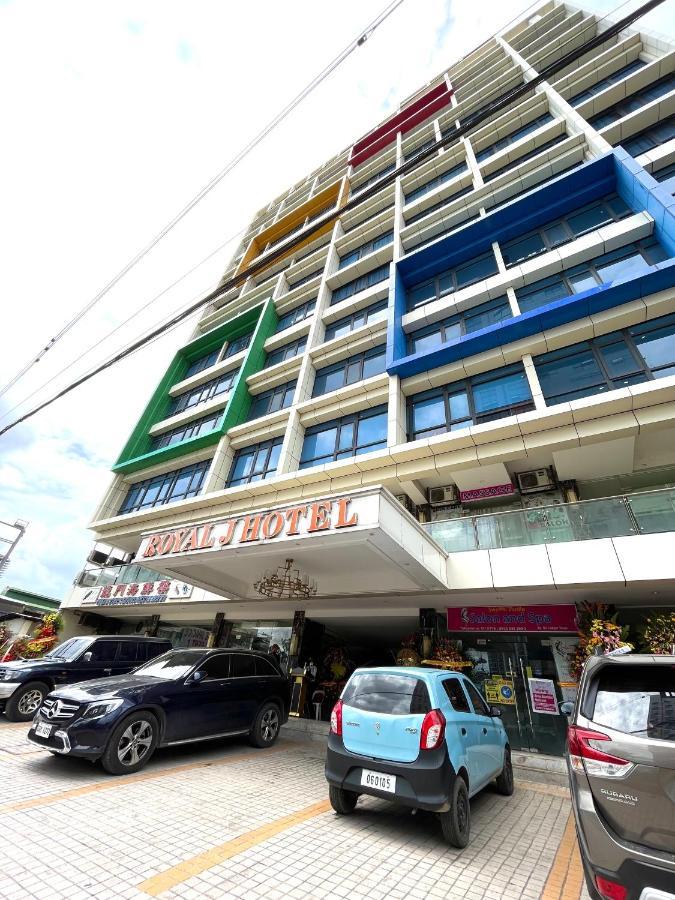 Royal J Hotel Cebu Buitenkant foto