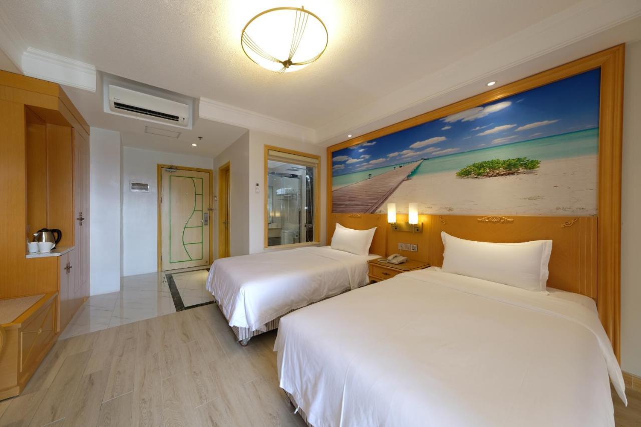 Royal J Hotel Cebu Buitenkant foto
